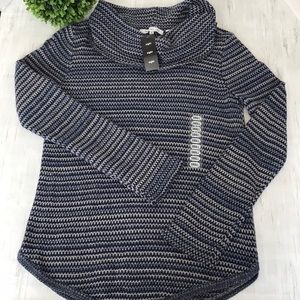 New Eight Eight Eight  pullover sweater